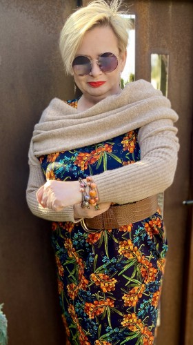Sukienka MIDI 50/52 elastyczna, elegancka, całoroczna, biust 124/126 cm, tkanina DRESÓWKA, 95%  bawełny, naturalna, wygodna, na duży biust,  z kieszeniami
