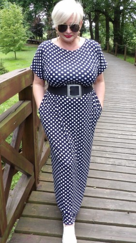 Sukienka, bawełniana dzianina elastyczna, naturalna , na duży biust, BIAŁE GROCHY, GRANATOWA