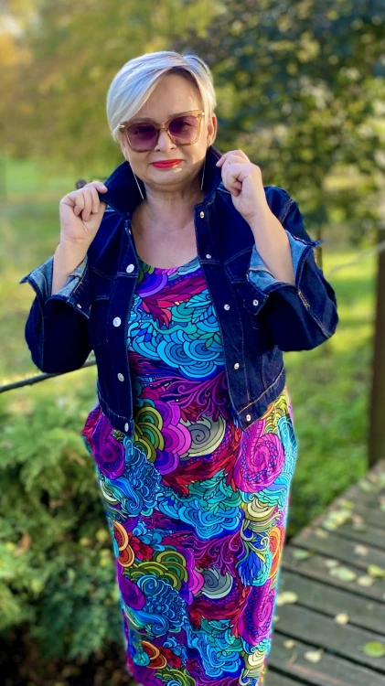 Sukienka 42/44  naturalna, plus size, całoroczna, elastyczna